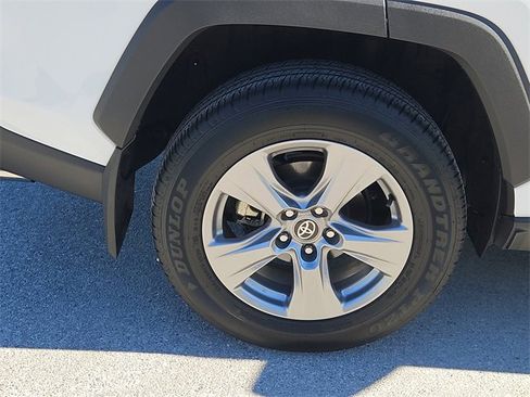 Used 2024 Toyota RAV4 XLE image 5