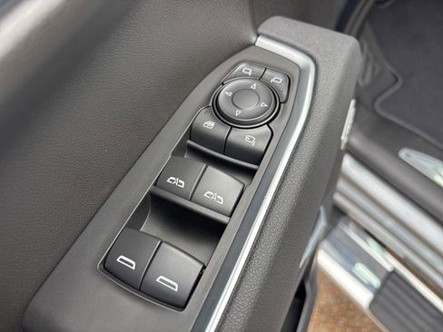 New 2026 GMC Sierra 1500 SLT AWD/4WD image 11