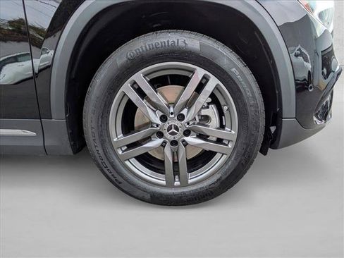 Certified 2025 Mercedes-Benz GLA 250 image 26