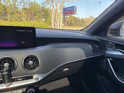 Certified 2023 Kia Stinger GT2 image 4