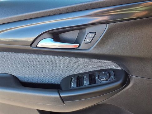 Used 2025 Chevrolet TrailBlazer LT w/ Driver Confidence Package image 16