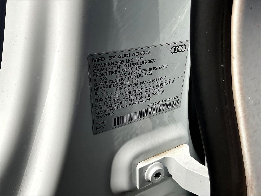 Used 2023 Audi SQ8 Prestige AWD/4WD image 6
