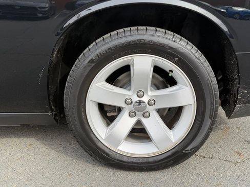 Used 2013 Dodge Challenger SXT Plus image 11