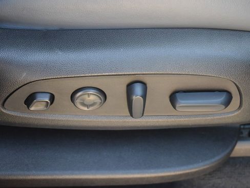 Used 2024 Buick Enclave Premium image 15