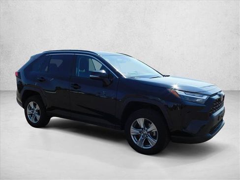 Used 2024 Toyota RAV4 XLE FWD image 3
