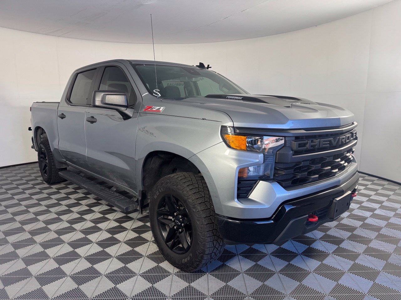 Used 2024 Chevrolet Silverado 1500 Custom Trail Boss AWD/4WD image 4