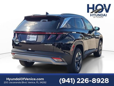 New 2025 Hyundai Tucson SEL image 2