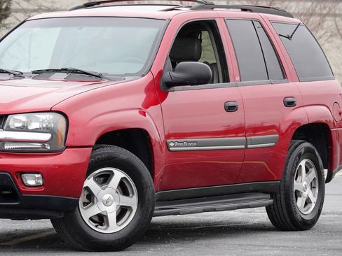 Used 2002 Chevrolet TrailBlazer LT w/ Preferred Equipment Group AWD/4WD image 8
