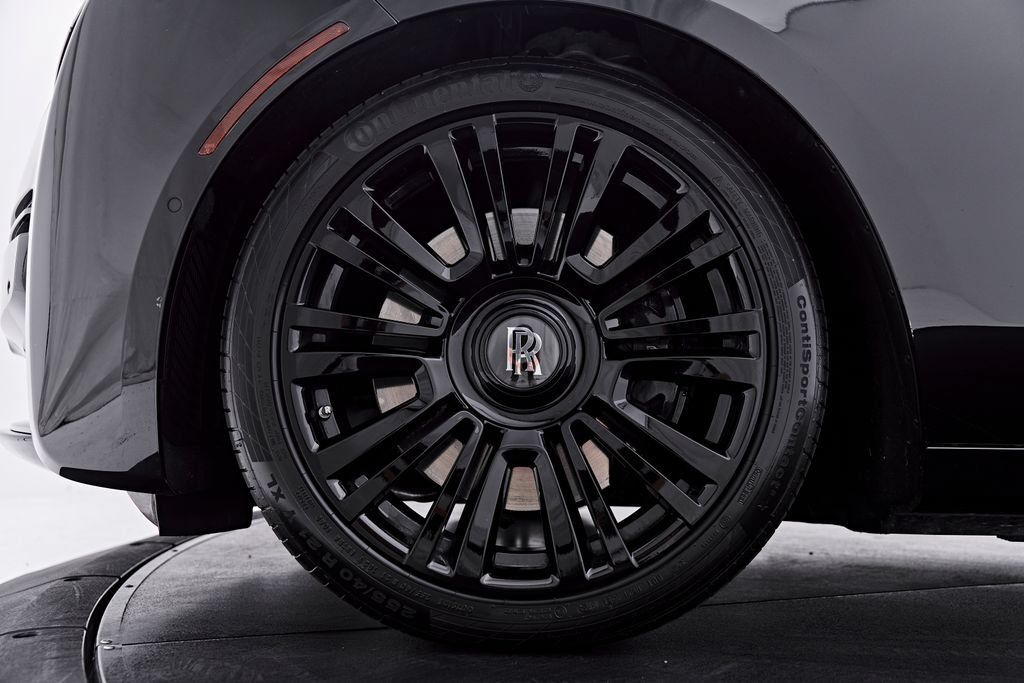 Used 2023 Rolls-Royce Ghost AWD/4WD image 3