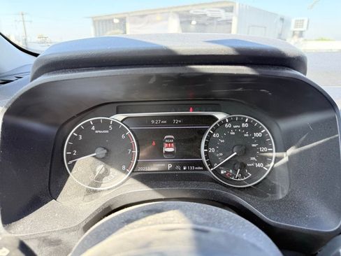Used 2024 Nissan Rogue SV FWD image 10