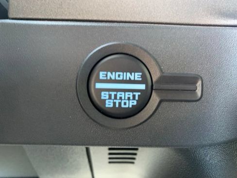 New 2026 Ford Bronco 2-Door w/ Sasquatch Package AWD/4WD image 16