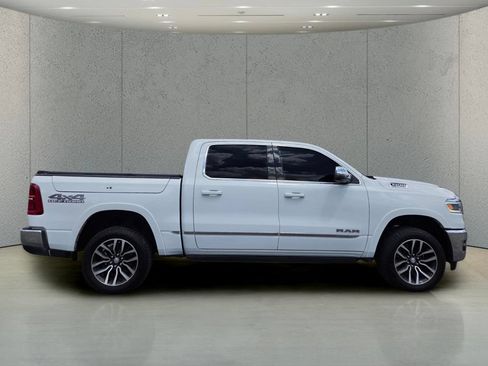Used 2025 RAM 1500 Limited w/ Off Road Group AWD/4WD image 6