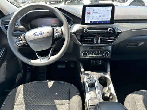 Used 2025 Ford Escape Active w/ Cold Weather Package image 16