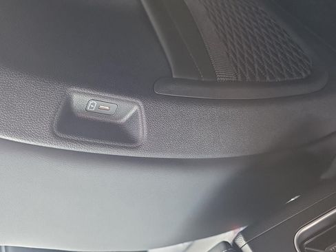 New 2026 Kia Sorento EX FWD image 17