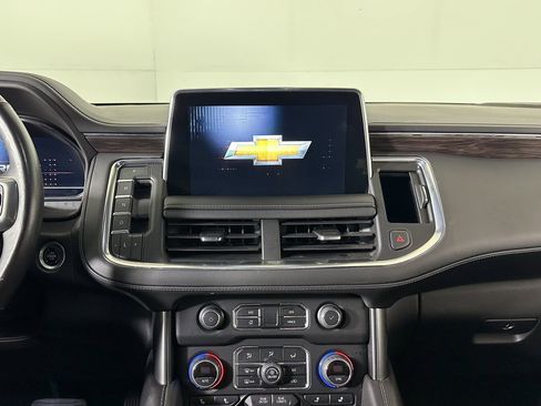 Used 2022 Chevrolet Tahoe LT w/ Luxury Package image 12