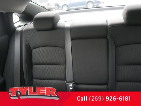 Used 2024 Chevrolet Malibu LT FWD image 40