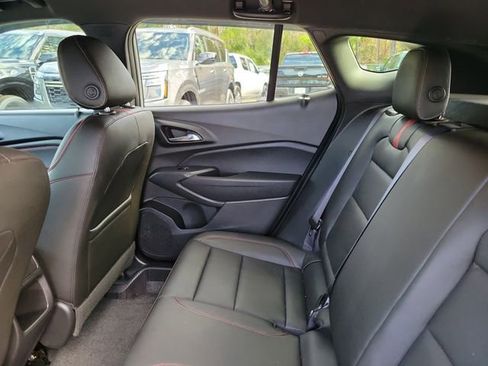 Used 2025 Chevrolet Trax RS w/ Driver Confidence Package image 27