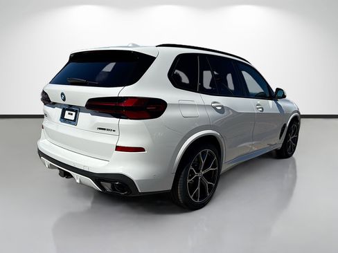 New 2026 BMW X5 xDrive50e w/ Executive Package image 3
