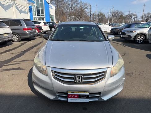 Used 2011 Honda Accord EX image 19