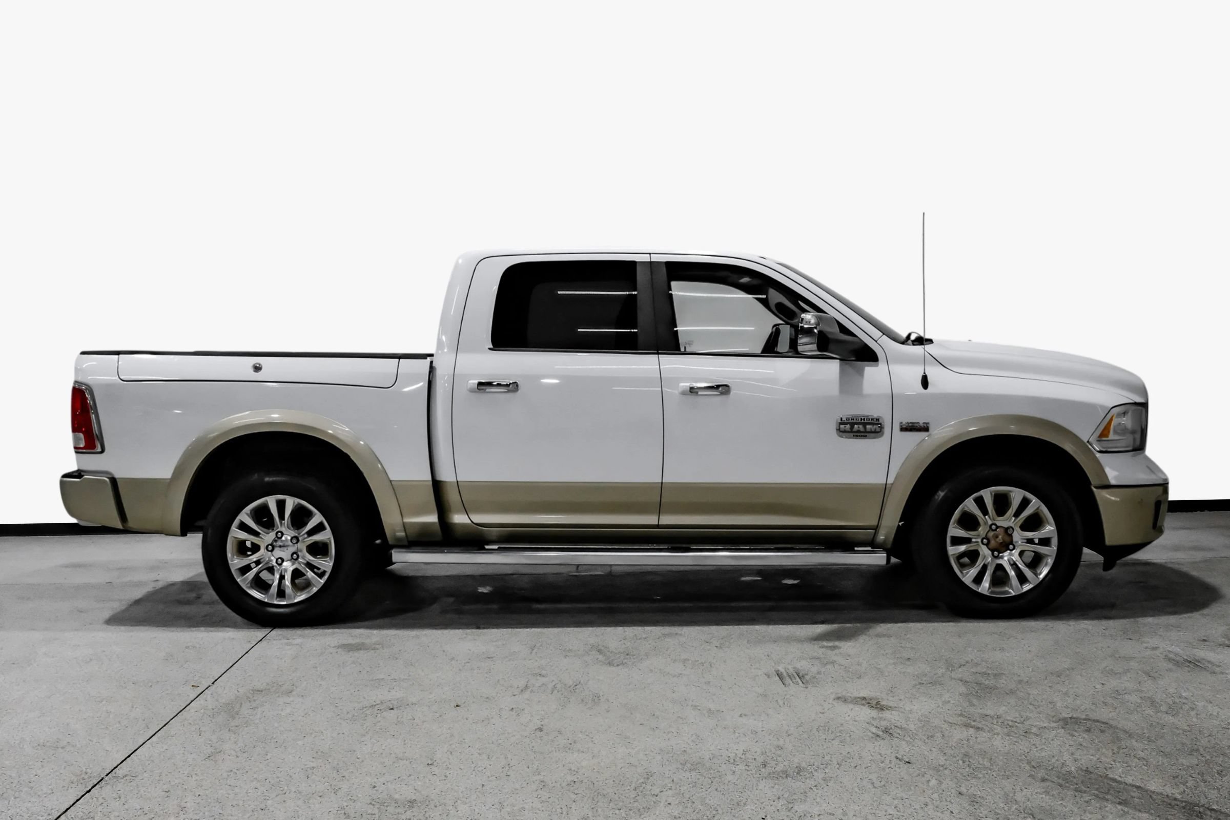 Used 2014 RAM 1500 Laramie Longhorn w/ Convenience Group AWD/4WD image 5