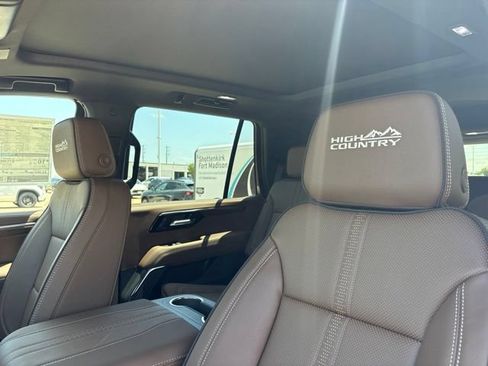 New 2026 Chevrolet Tahoe High Country w/ Sun And Tow Package AWD/4WD image 13