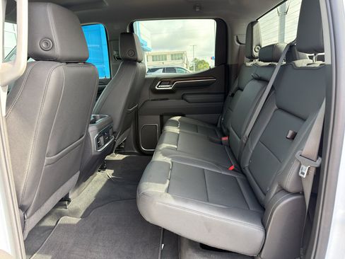 Used 2026 GMC Sierra 1500 SLT AWD/4WD image 28