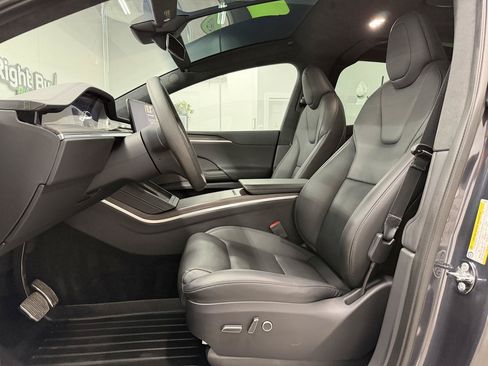 Used 2024 Tesla Model X AWD/4WD image 8