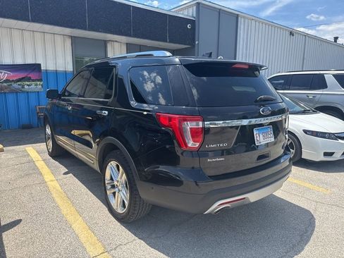 Used 2017 Ford Explorer Limited w/ Equipment Group 301A AWD/4WD image 8