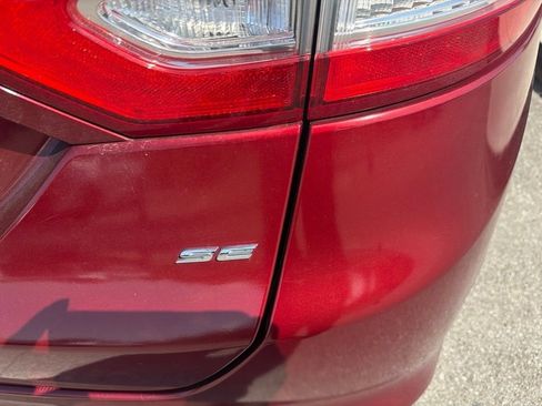 Used 2013 Ford Fusion SE FWD image 9
