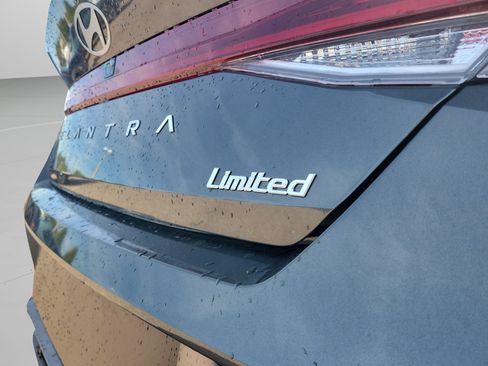 New 2026 Hyundai Elantra Limited image 31