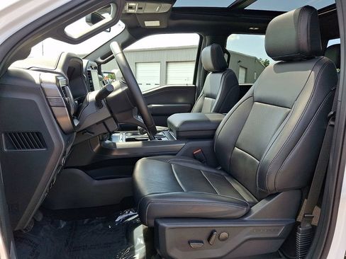 Used 2025 Ford F150 Lariat AWD/4WD image 13