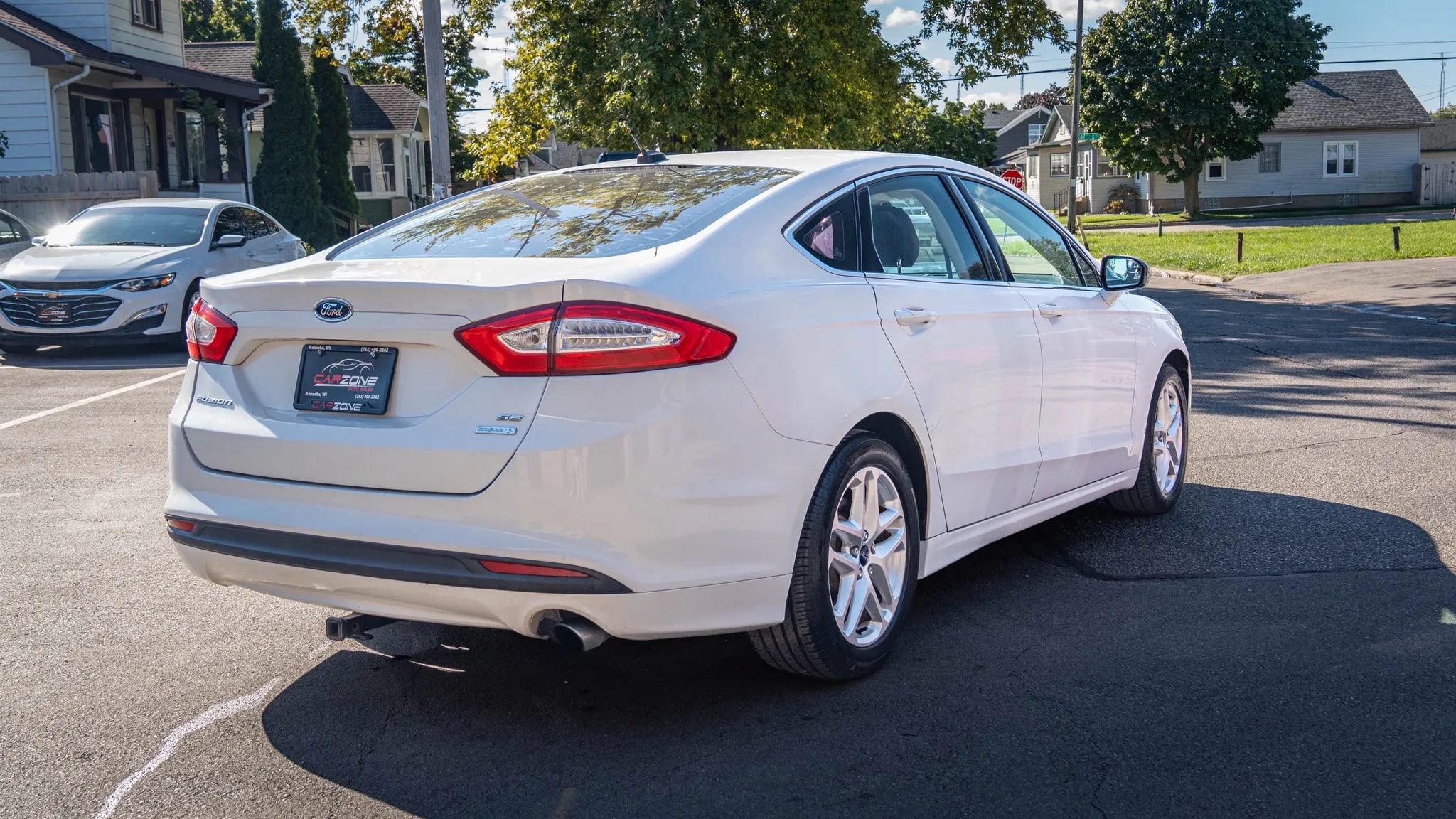 Used 2014 Ford Fusion SE w/ Equipment Group 202A FWD image 6