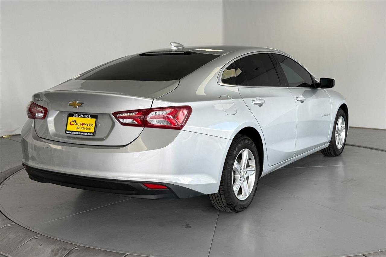 Used 2022 Chevrolet Malibu LT FWD image 8