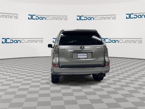 Used 2021 Lexus GX 460 Premium w/ Premium Package image 9