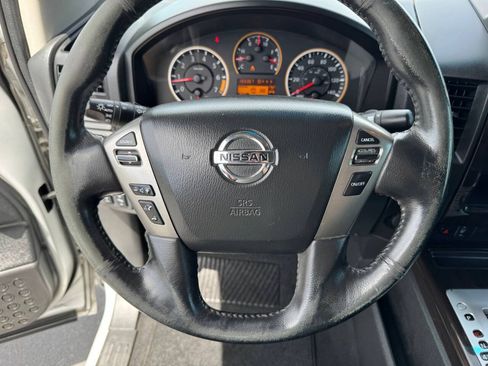 Used 2013 Nissan Titan SL AWD/4WD image 17