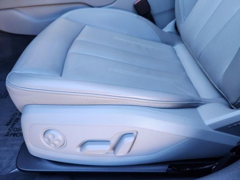 Used 2019 Audi A4 2.0T Premium Plus w/ Premium Plus Package image 24