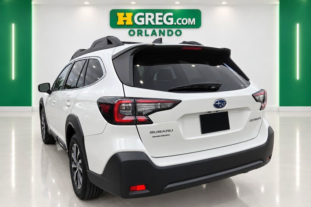 Used 2024 Subaru Outback Premium AWD/4WD image 2