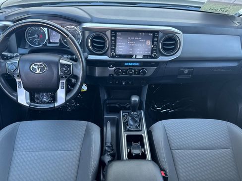 Used 2022 Toyota Tacoma SR5 image 12
