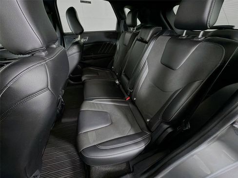 Used 2020 Ford Edge ST w/ Cold Weather Package AWD/4WD image 26