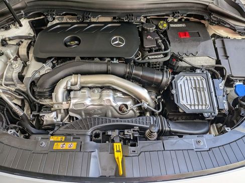 Used 2025 Mercedes-Benz GLA 250 4MATIC image 30