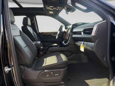 New 2026 GMC Yukon XL Denali w/ Sun & Power Step Package image 17