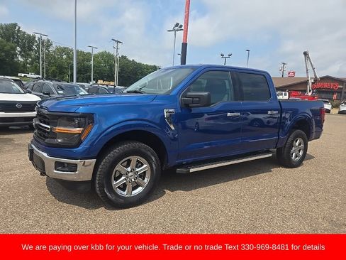 Used 2025 Ford F150 XLT w/ Equipment Group 301A Standard AWD/4WD image 3