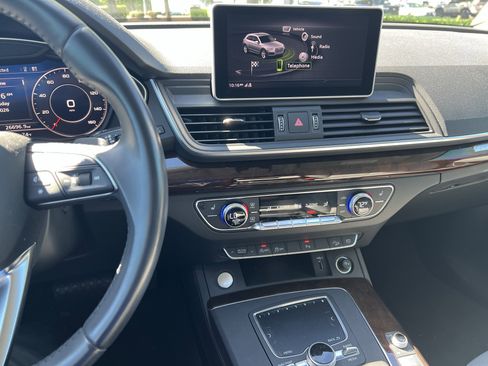 Used 2018 Audi Q5 2.0T Premium Plus AWD/4WD image 31