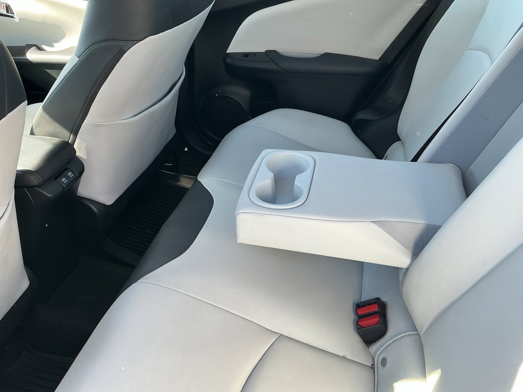 Used 2022 Toyota Prius XLE AWD/4WD image 18