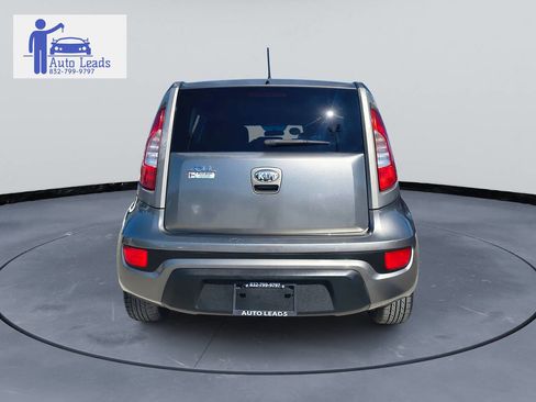Used 2013 Kia Soul + image 7