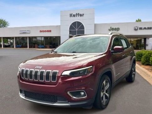 Used 2019 Jeep Cherokee Limited FWD image 1
