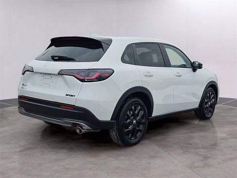 Certified 2024 Honda HR-V Sport image 4