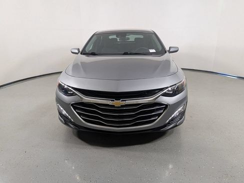 Used 2024 Chevrolet Malibu LT FWD image 2