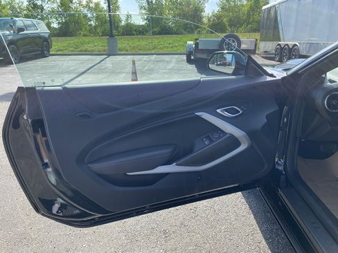 Used 2023 Chevrolet Camaro SS image 9