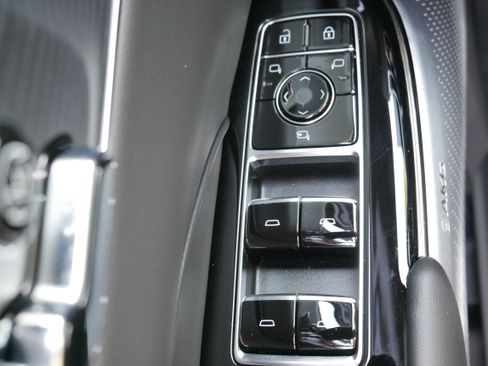 Certified 2025 Cadillac Lyriq Luxury image 26